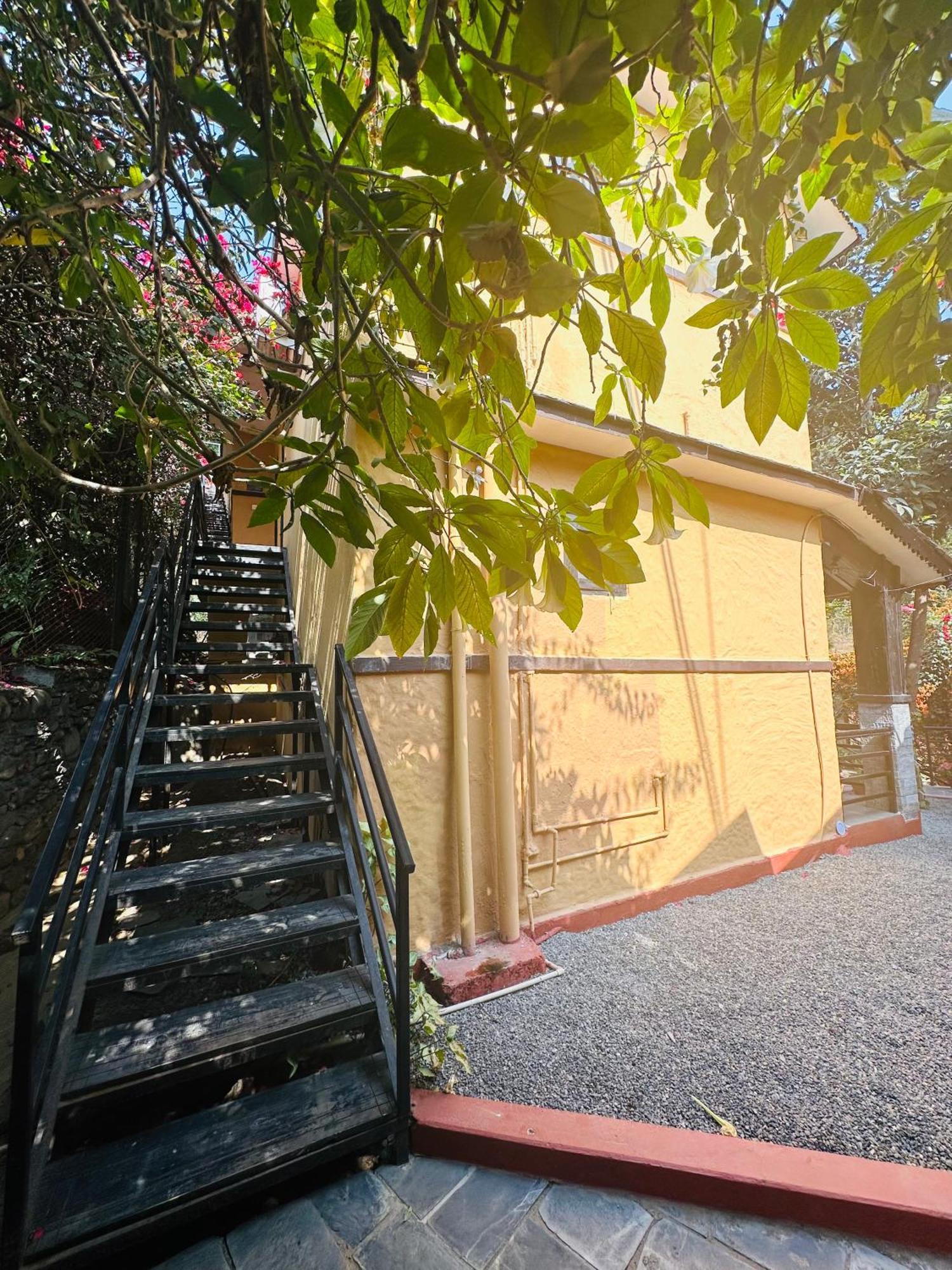 Hotel Tourist Residency Pokhara Extérieur photo