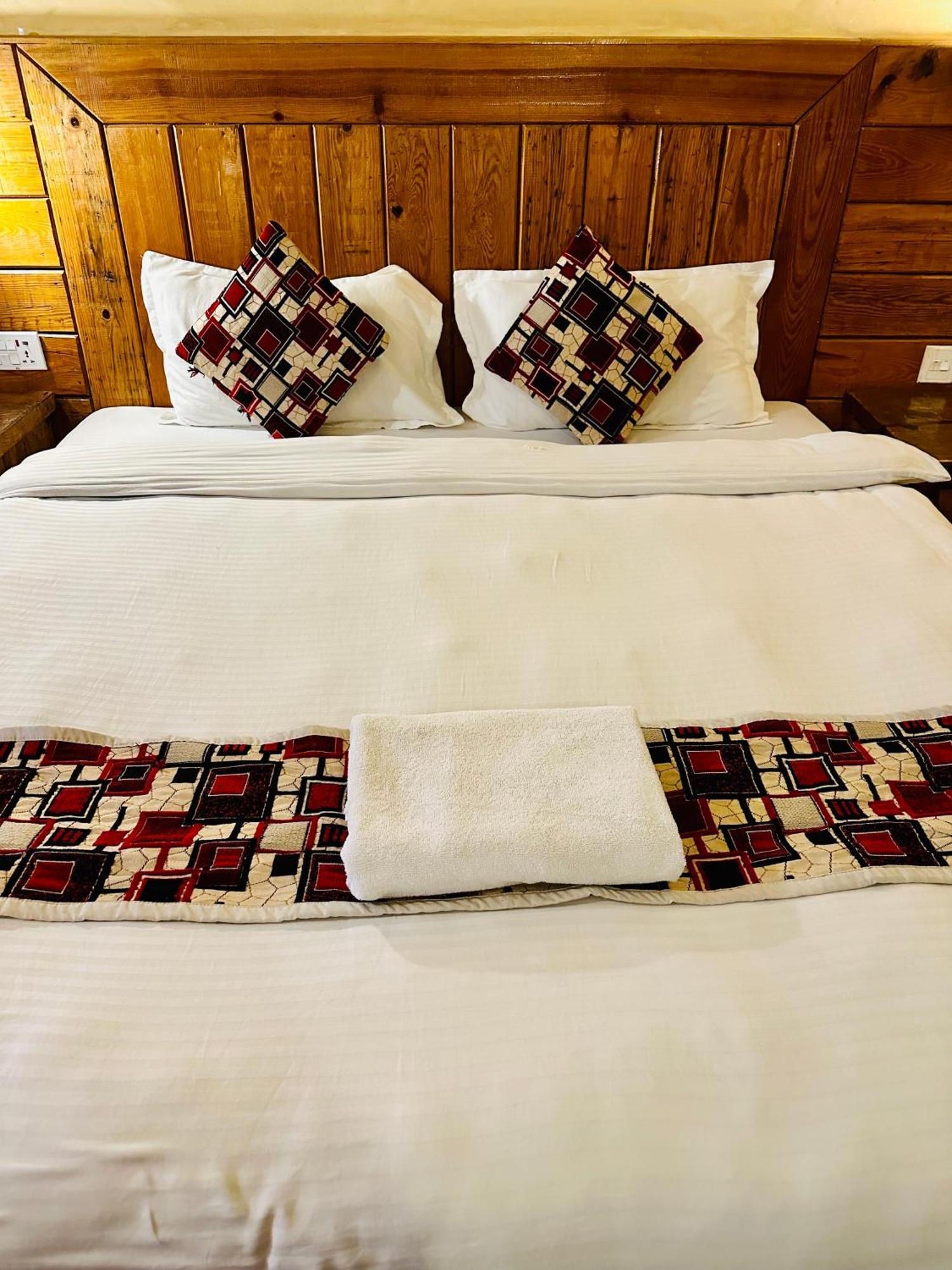 Hotel Tourist Residency Pokhara Extérieur photo