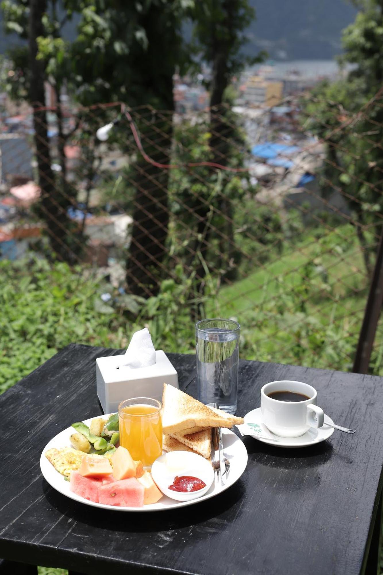 Hotel Tourist Residency Pokhara Extérieur photo