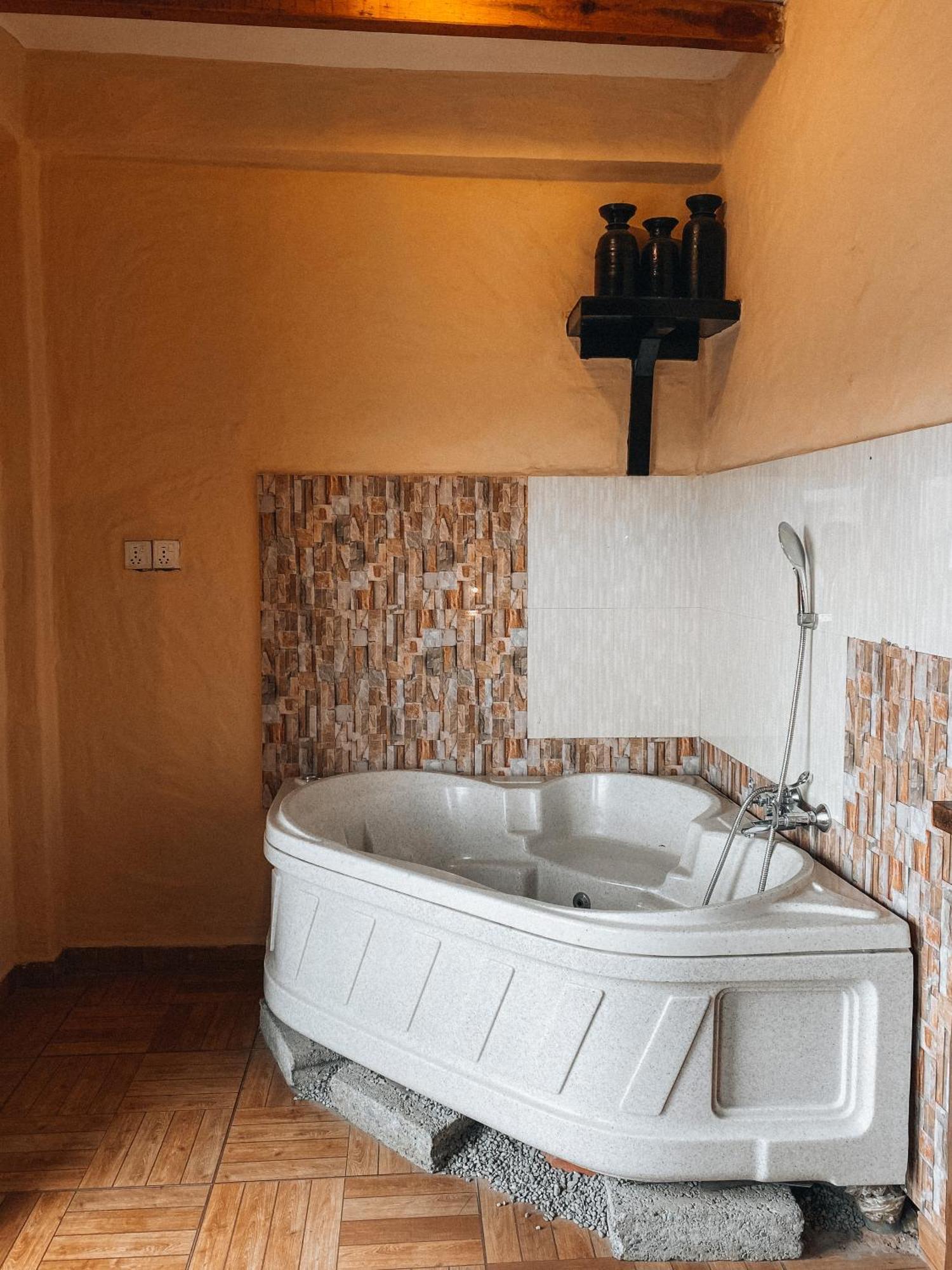 Hotel Tourist Residency Pokhara Extérieur photo