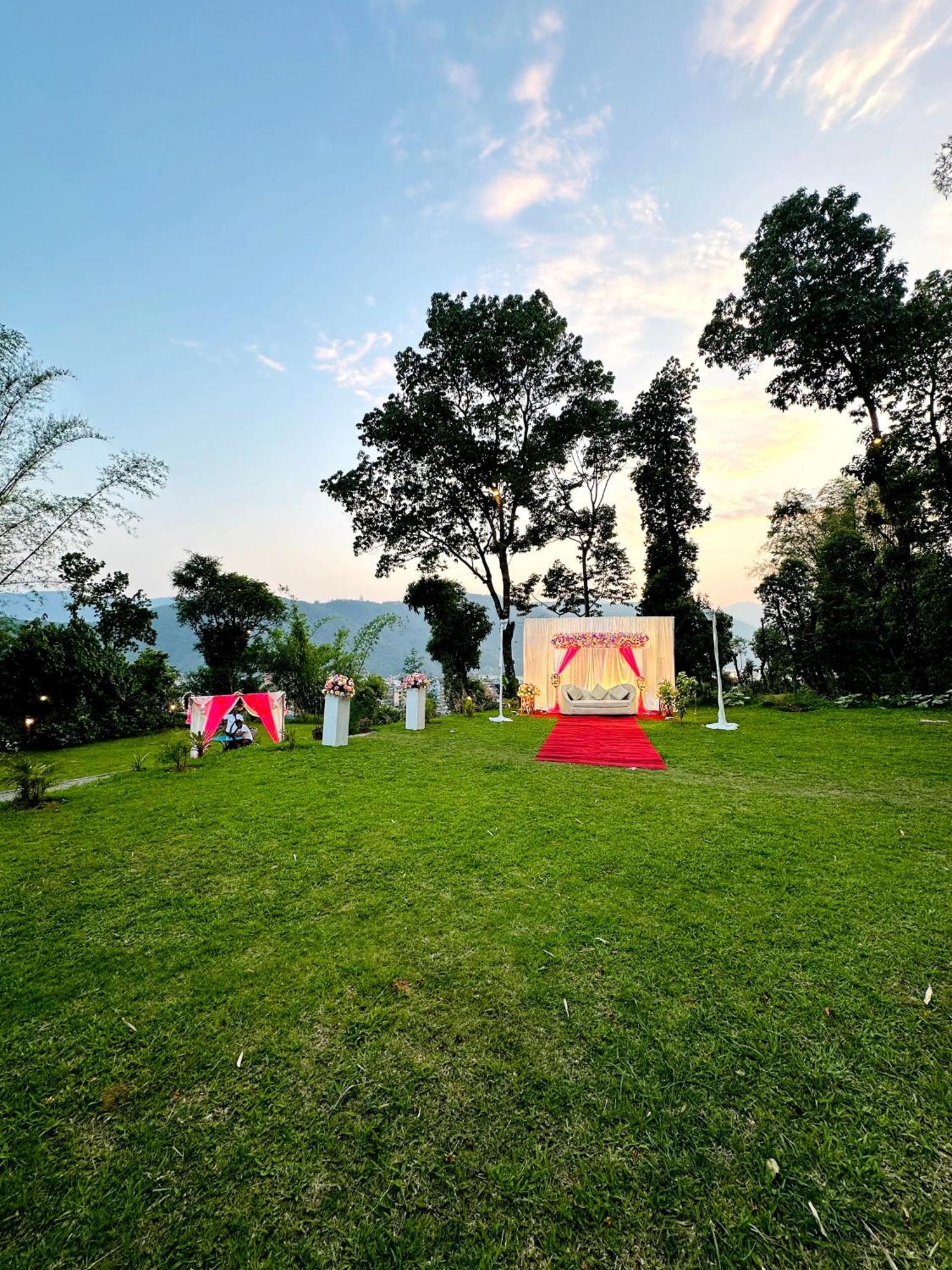 Hotel Tourist Residency Pokhara Extérieur photo